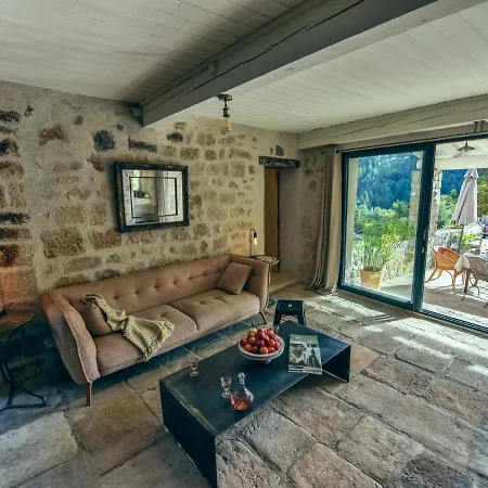 Le Domaine Du Fayet Bed & Breakfast Sanilhac (Ardeche)