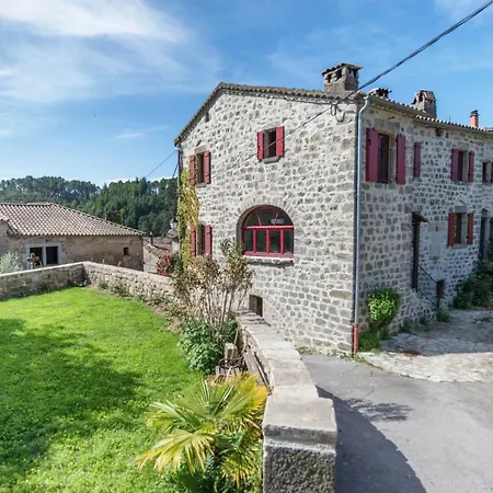 Le Domaine Du Fayet * Sanilhac (Ardeche)