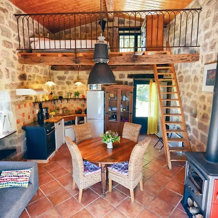 Le Domaine Du Fayet Bed & Breakfast *
